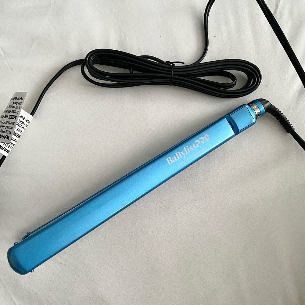 BABYLISS PRO NANO TITANIUM 1” HAIR STRAIGHTENER